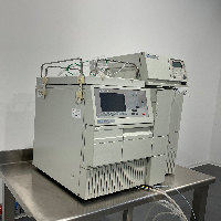 Waters Alliance e2695 with 2489 UV/Visible Detector HPLC image 0